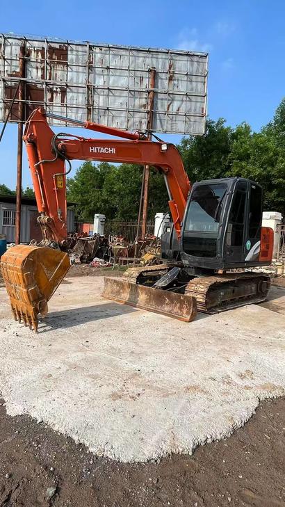 Buy Hitachi EX70 Used Excavator / 1