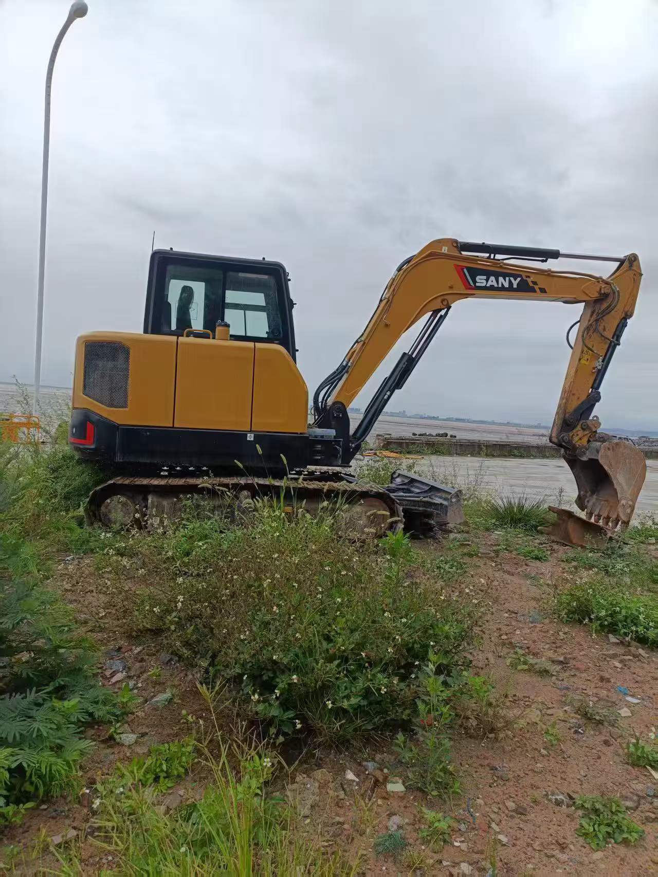 Buy Sany SY55 Used Excavator / 2