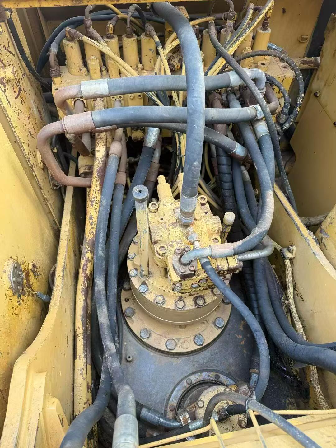 Buy Caterpillar 320C Used Excavator / 2