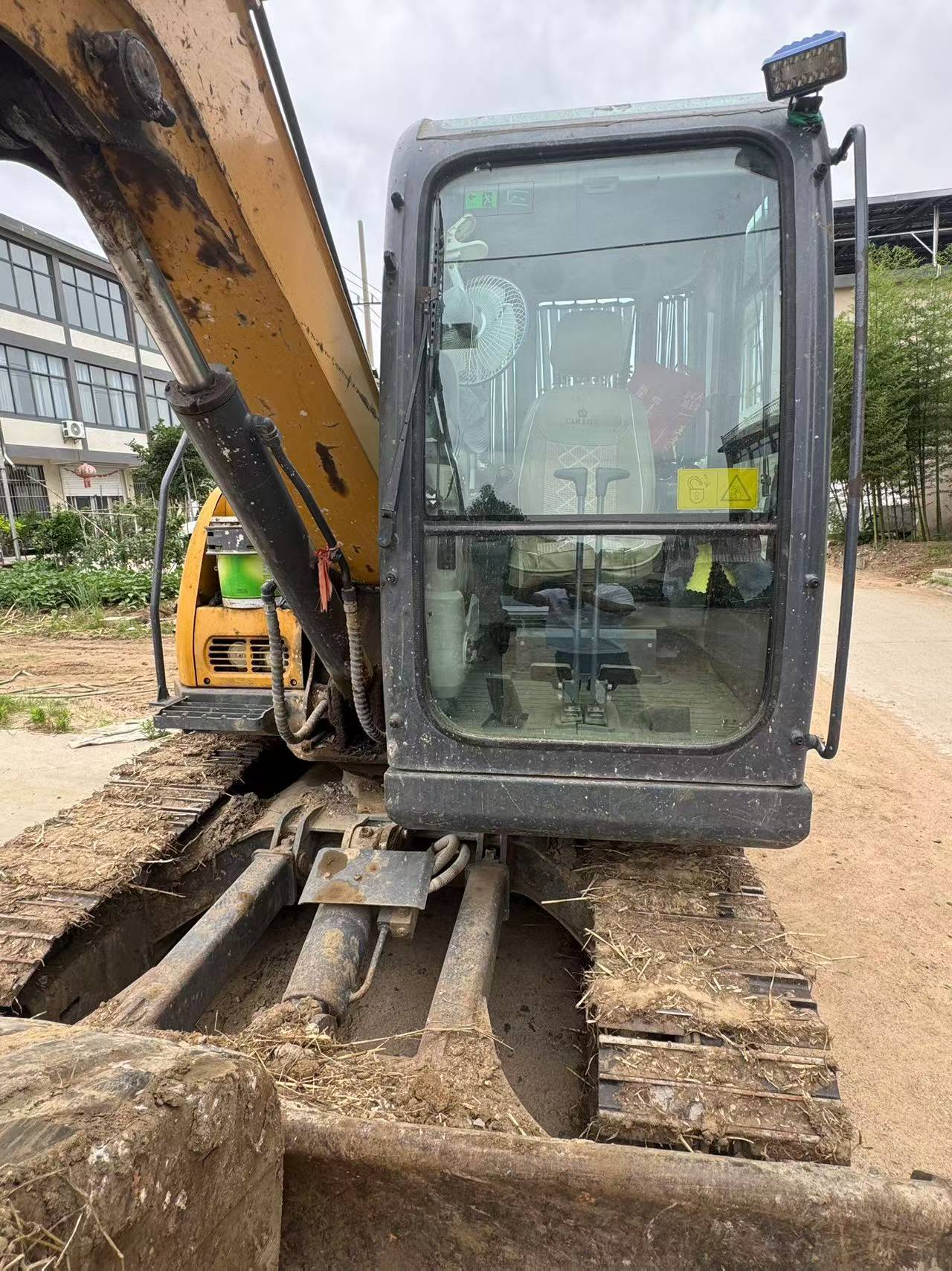 Buy XCMG XE75C Used Excavator / 4