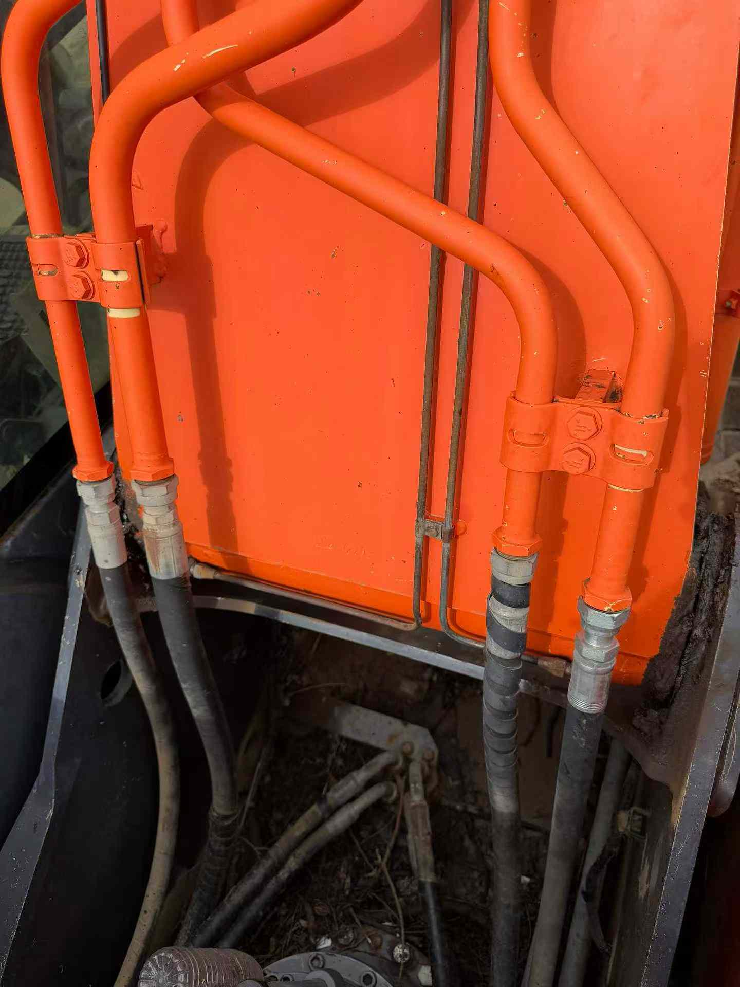 Buy Hitachi ZX200-5G Used Excavator / 4 Buy Hitachi ZX200-5G Used Excavator / 4