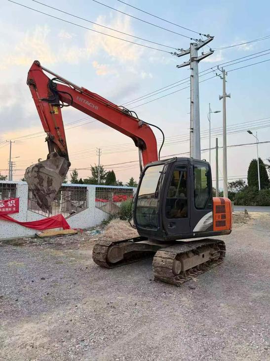 Buy Hitachi ZX70-5G Used Excavator / 1