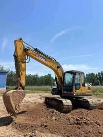 Buy XCMG XE150D Used Excavator / 4 Buy XCMG XE150D Used Excavator / 4