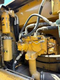Buy Caterpillar 320D Used Excavator / 2 Buy Caterpillar 320D Used Excavator / 2