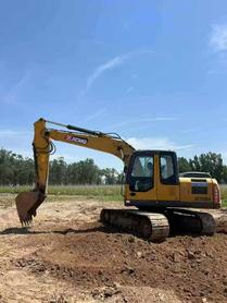 Buy XCMG XE150D Used Excavator / 2 Buy XCMG XE150D Used Excavator / 2