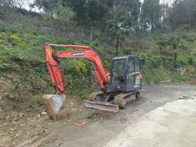 Buy Doosan DH60 Used Excavator / 2 Buy Doosan DH60 Used Excavator / 2
