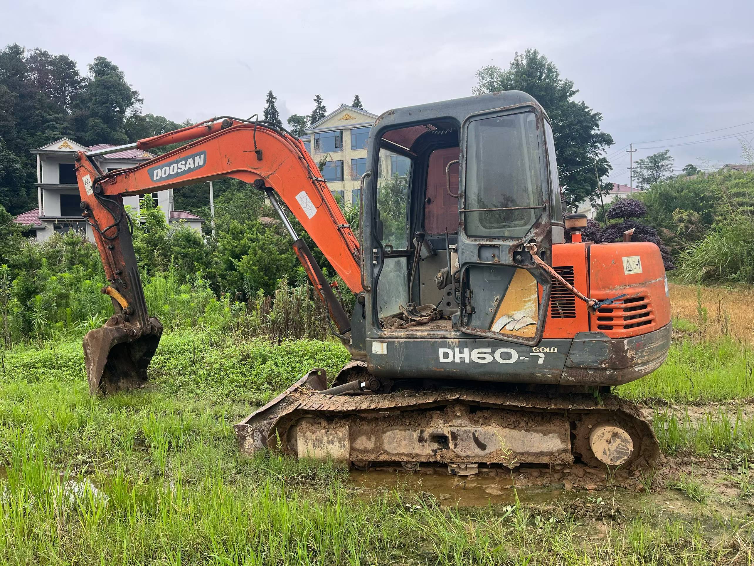 Buy Doosan DH55 Used Excavator / 7 Buy Doosan DH55 Used Excavator / 7