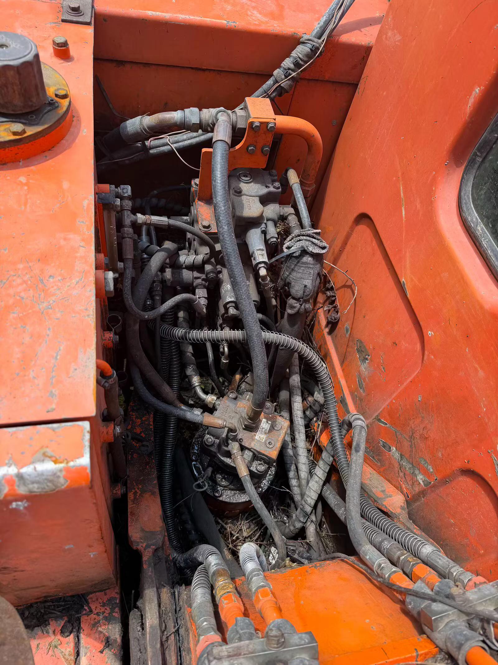 Buy Doosan DH80 Used Excavator / 2