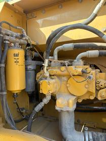 Buy Caterpillar 323D2L Used Excavator / 6 Buy Caterpillar 323D2L Used Excavator / 6