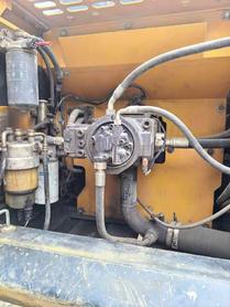 Buy Sany SY225C Used Excavator / 3 Buy Sany SY225C Used Excavator / 3