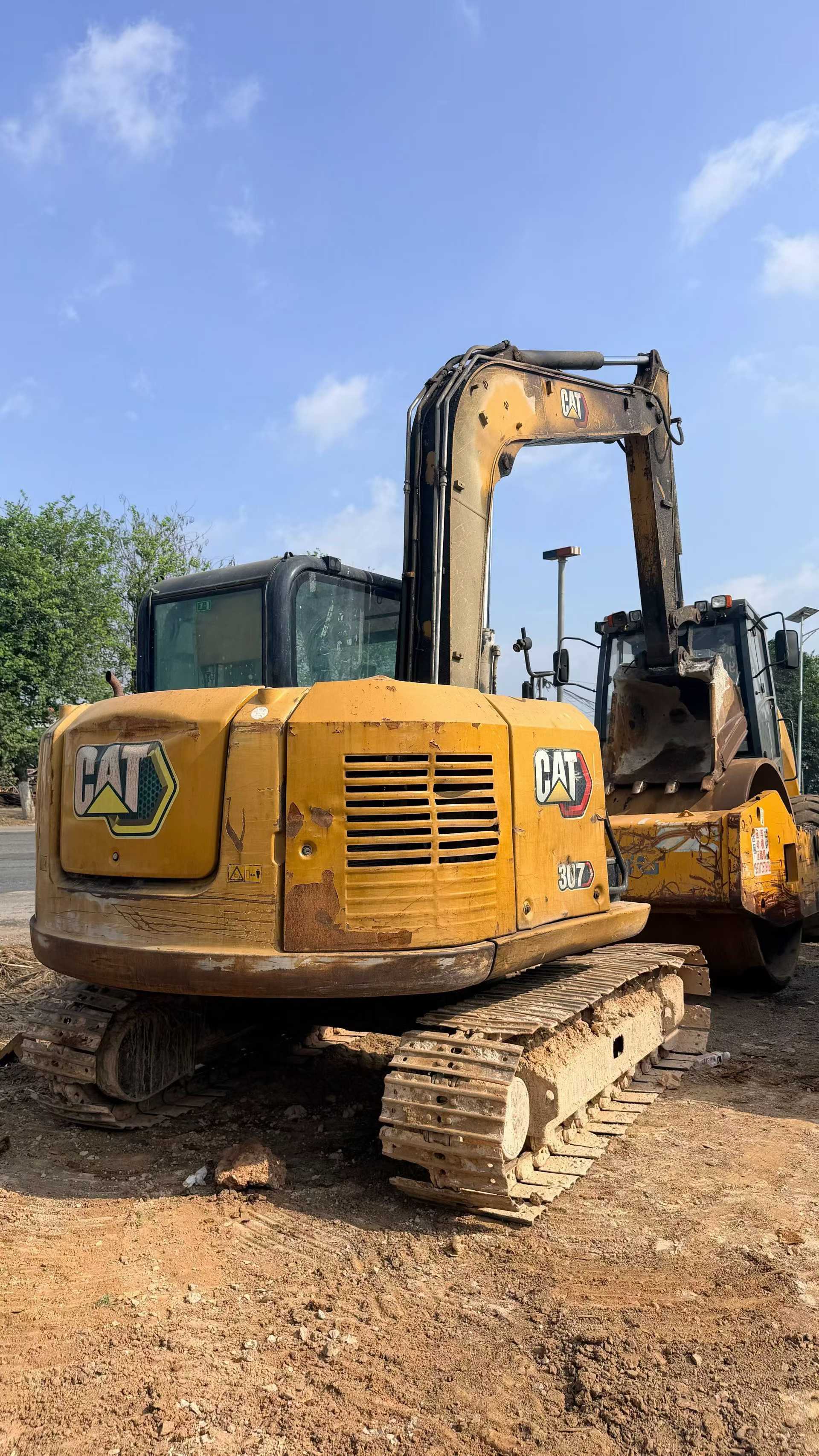 Buy Caterpillar 307B Used Excavator / 3