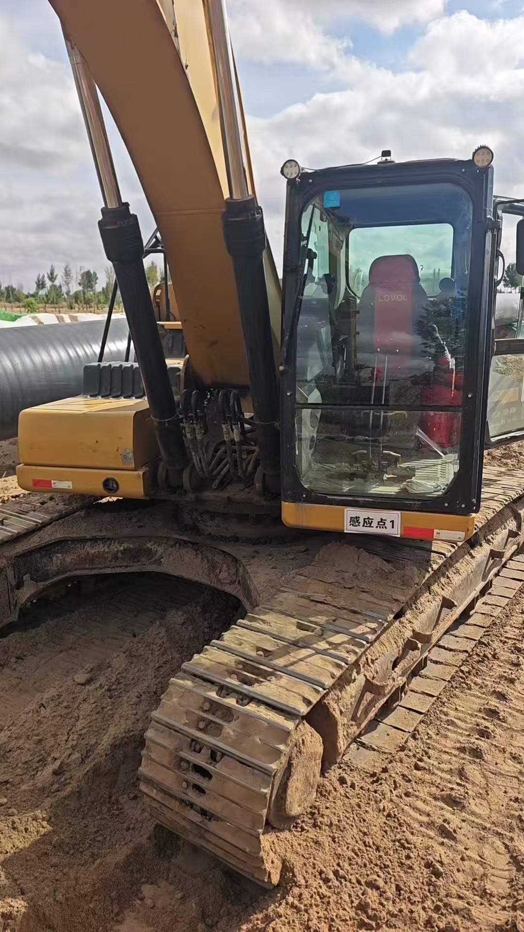 Buy Caterpillar 326DL Used Excavator / 4