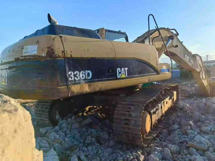 Buy Caterpillar 330C Used Excavator / 1