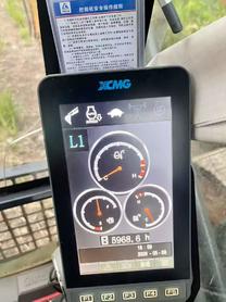 Buy XCMG XE270DK Used Excavator / 4 Buy XCMG XE270DK Used Excavator / 4