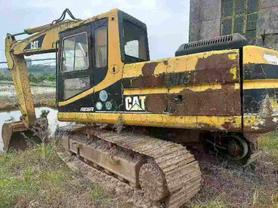 Buy Caterpillar 320V2 Used Excavator / 2 Buy Caterpillar 320V2 Used Excavator / 2