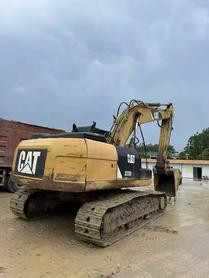 Buy Caterpillar 323 Used Excavator / 3 Buy Caterpillar 323 Used Excavator / 3