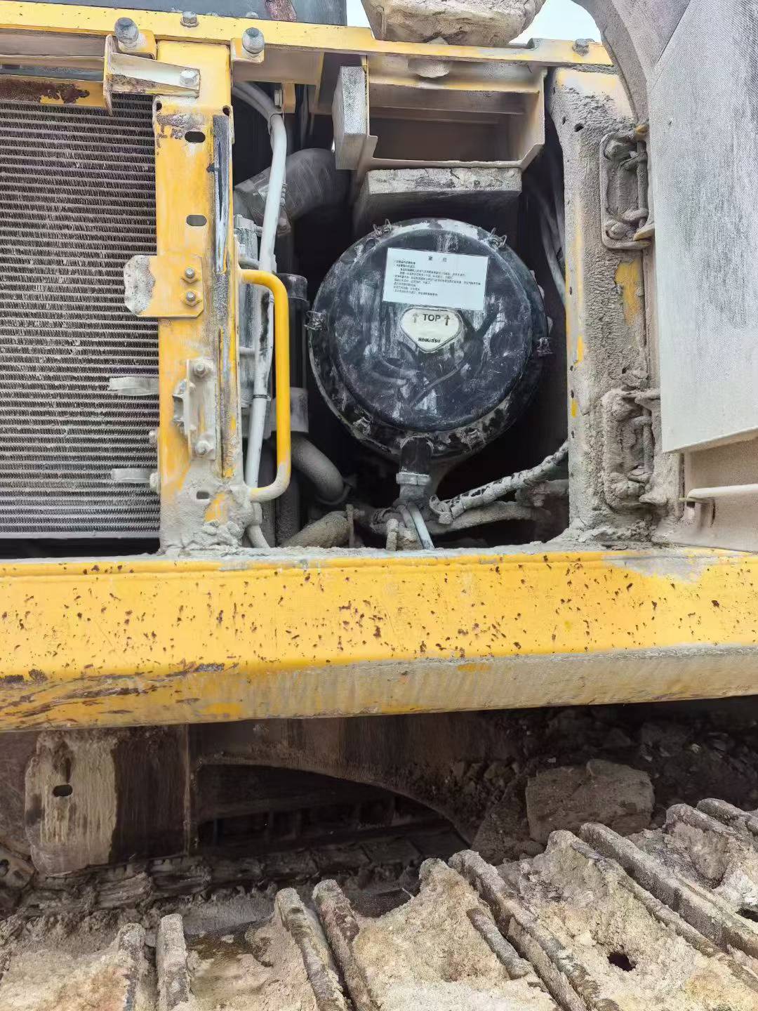 Buy Komatsu PC460LC-8 Used Excavator / 7