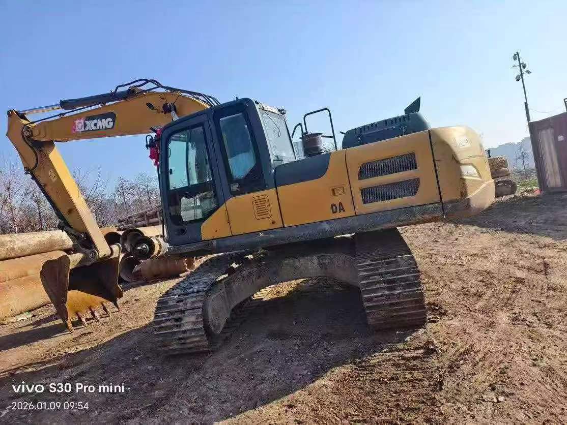 Buy XCMG XE215 Used Excavator / 6