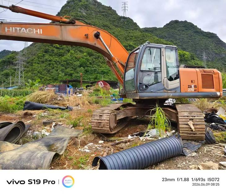 Buy Hitachi ZW250 Used Excavator / 1