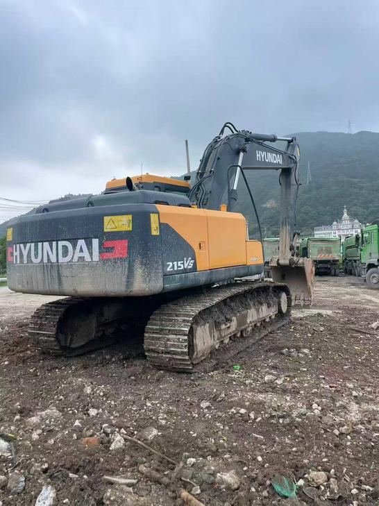 Buy Hyundai R215-7 Used Excavator / 1
