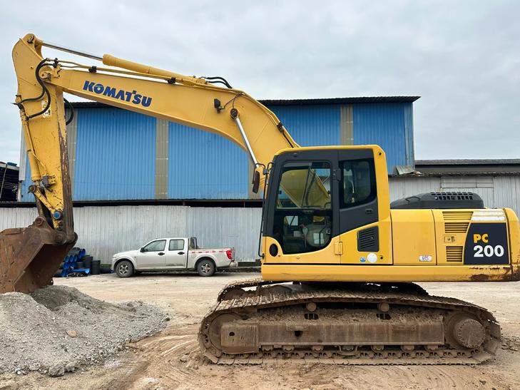 Buy Komatsu PC200-8N1 Used Excavator / 1