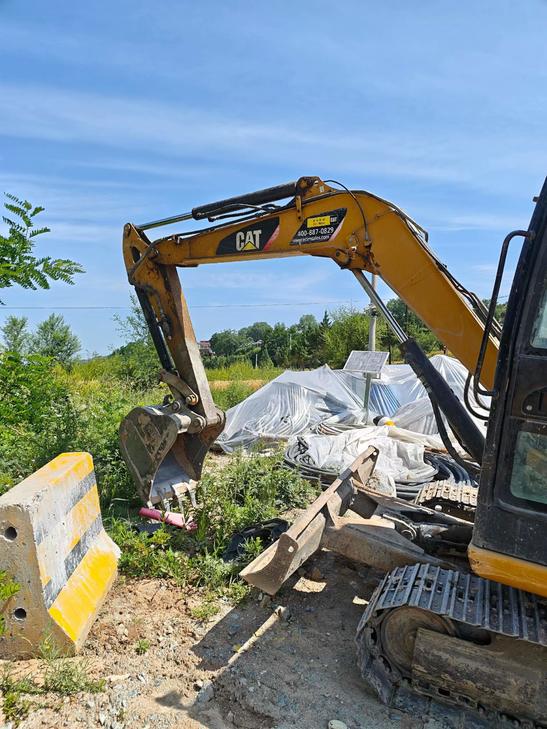Buy Caterpillar 305.5 Used Excavator / 1