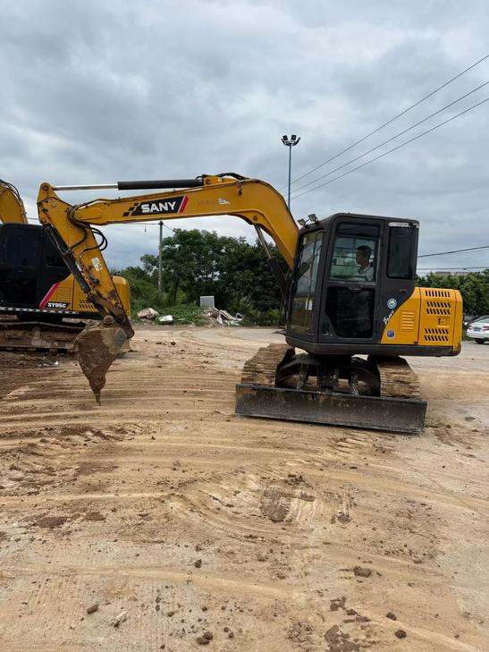 Buy Sany SY75C-8 Used Excavator / 1