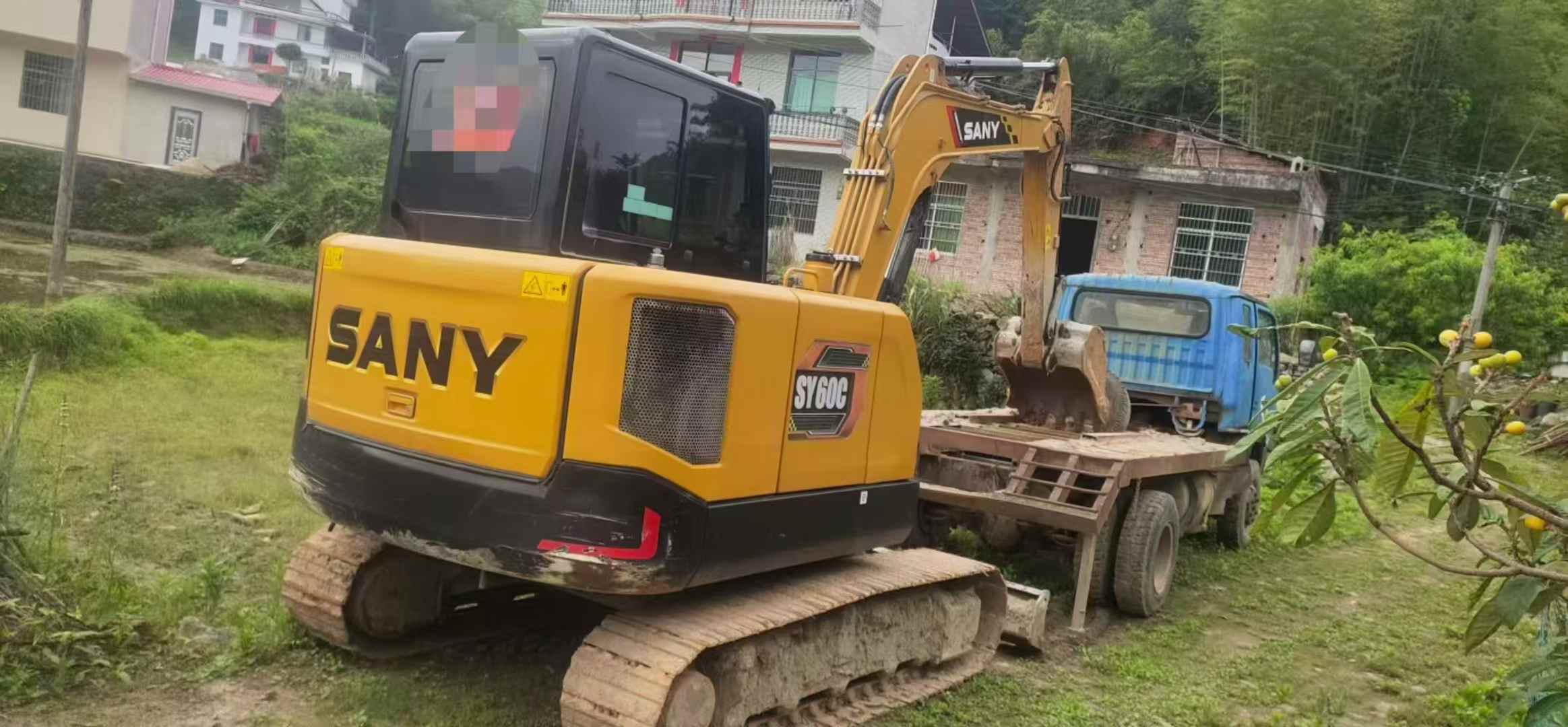 Buy Sany SY55 Used Excavator / 2