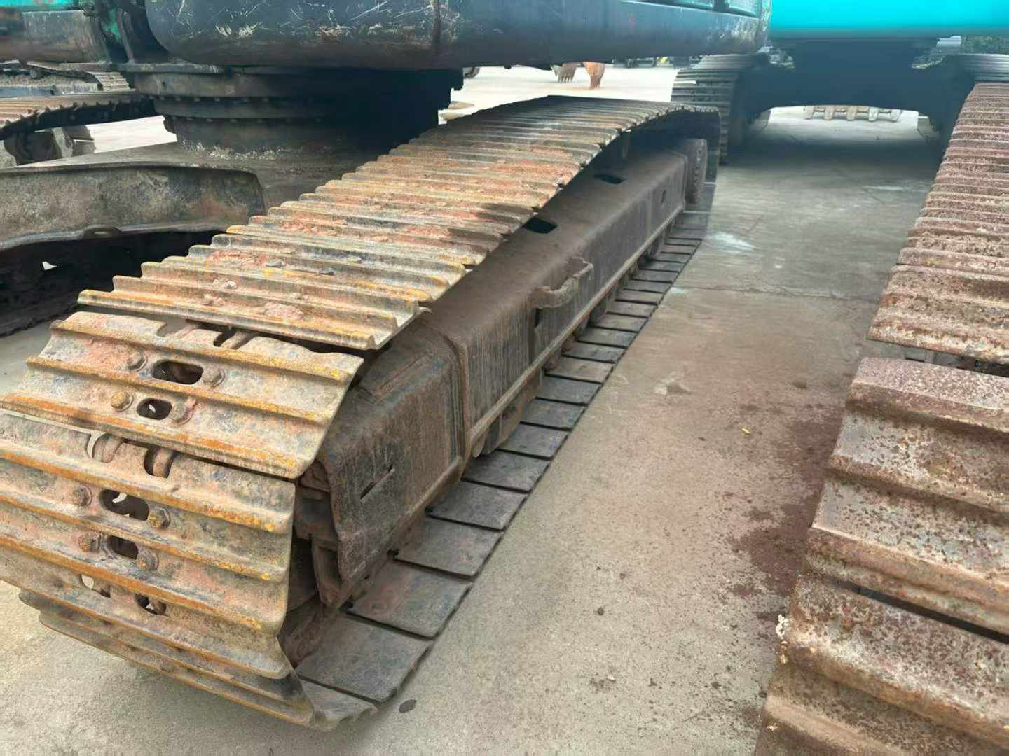 Buy Kobelco SK260 Used Excavator / 6