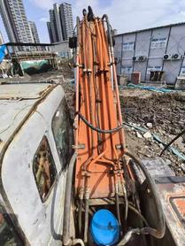 Buy Hitachi ZX200-6 Used Excavator / 3 Buy Hitachi ZX200-6 Used Excavator / 3