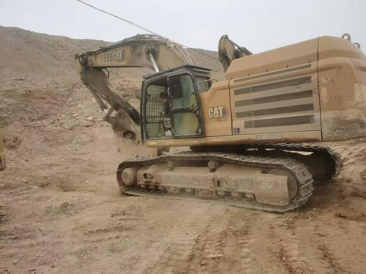 Buy Caterpillar 349E Used Excavator / 1
