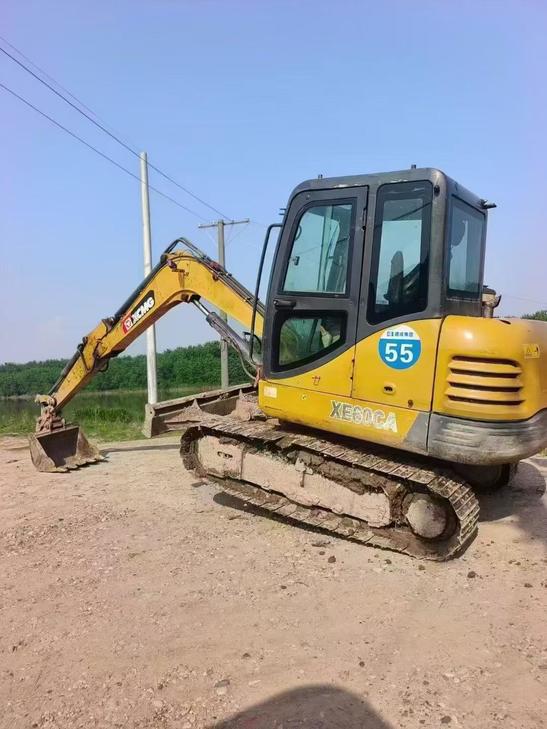 Buy XCMG XE60 Used Excavator / 1