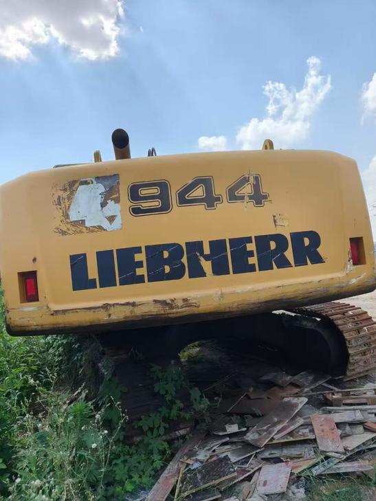 Buy Liebherr R944B Used Excavator / 1