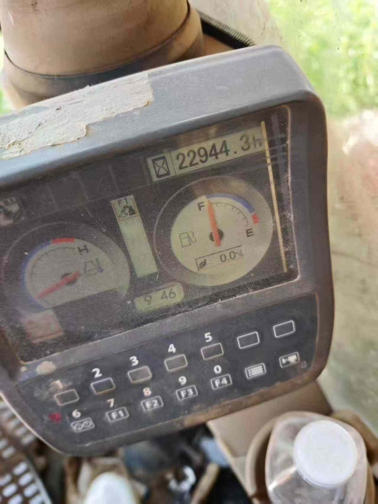 Buy Hitachi EX200-3 Used Excavator / 2