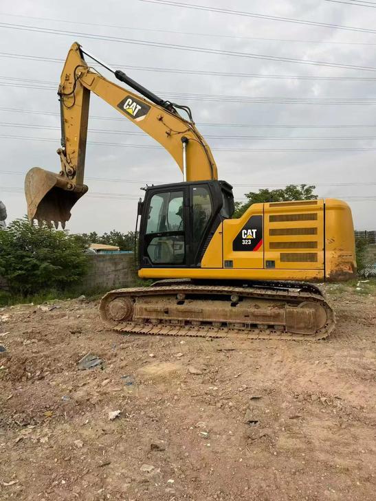 Buy Caterpillar 323 Used Excavator / 1