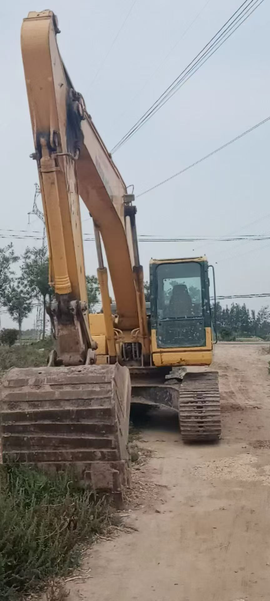 Buy Komatsu PC210 Used Excavator / 4