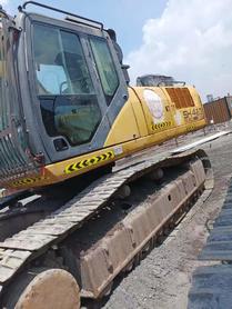 Buy Sumitomo SH460A5 Used Excavator / 4 Buy Sumitomo SH460A5 Used Excavator / 4