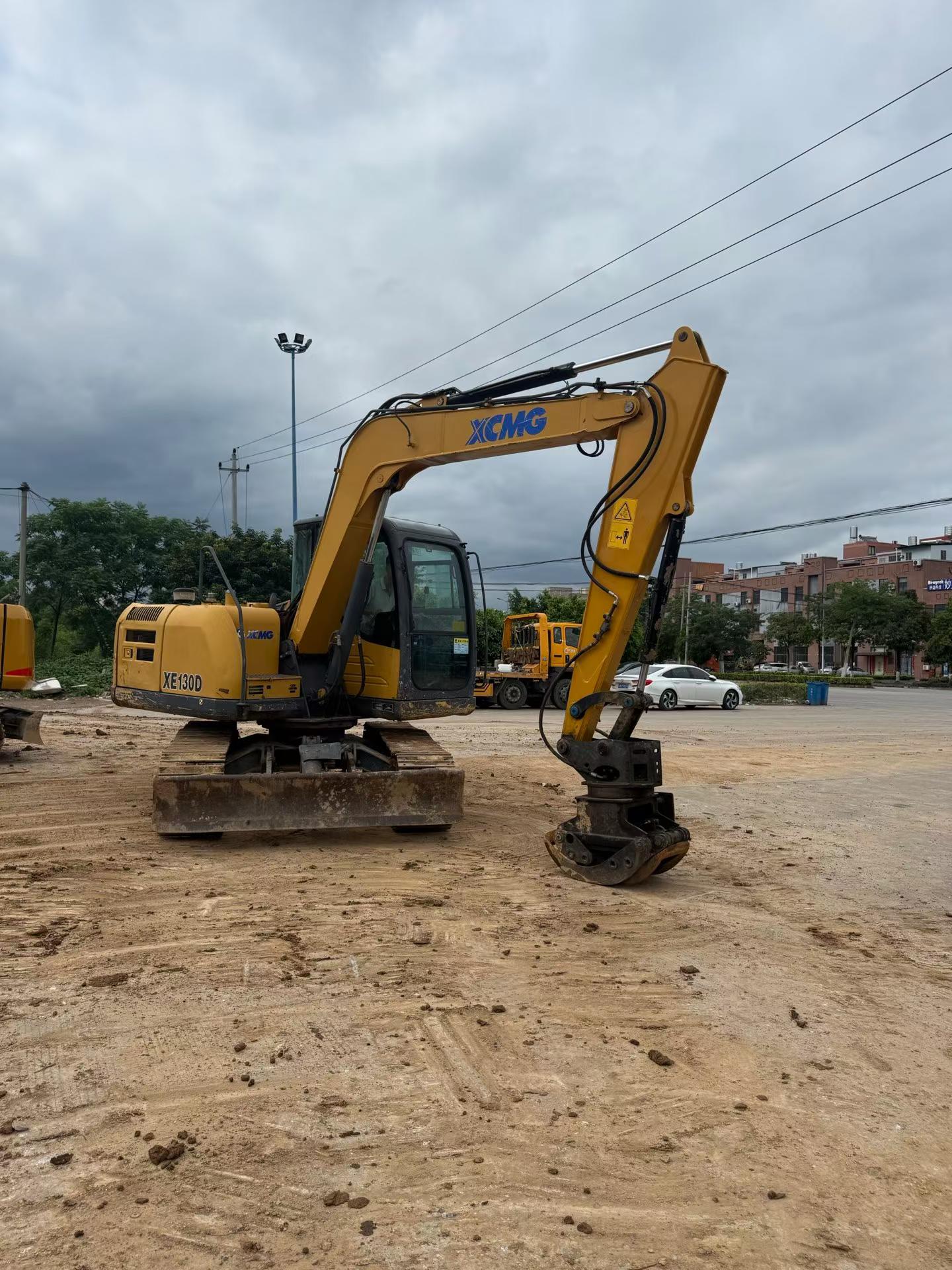 Buy XCMG XE80 Used Excavator / 3