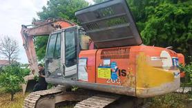 Buy Hitachi EX200-3 Used Excavator / 2 Buy Hitachi EX200-3 Used Excavator / 2
