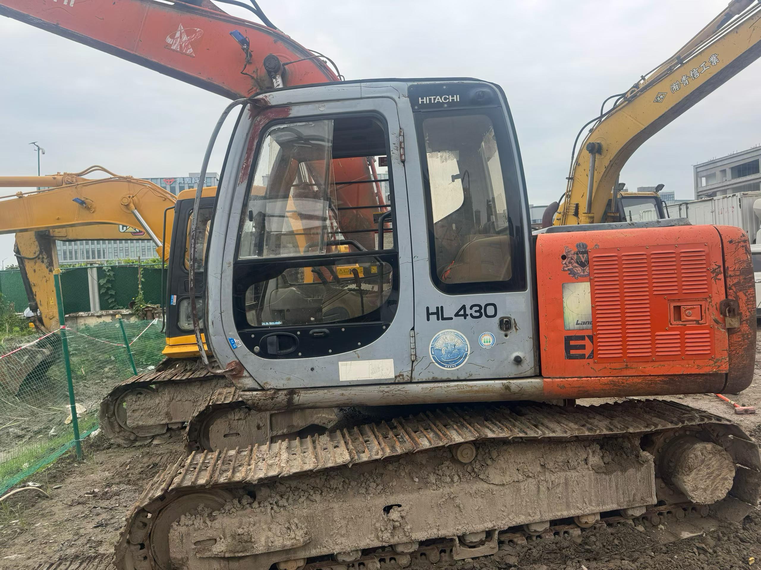 Buy Hitachi EX120-5 Used Excavator / 2