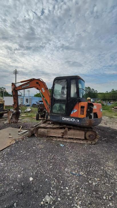 Buy Doosan DH55 Used Excavator / 1