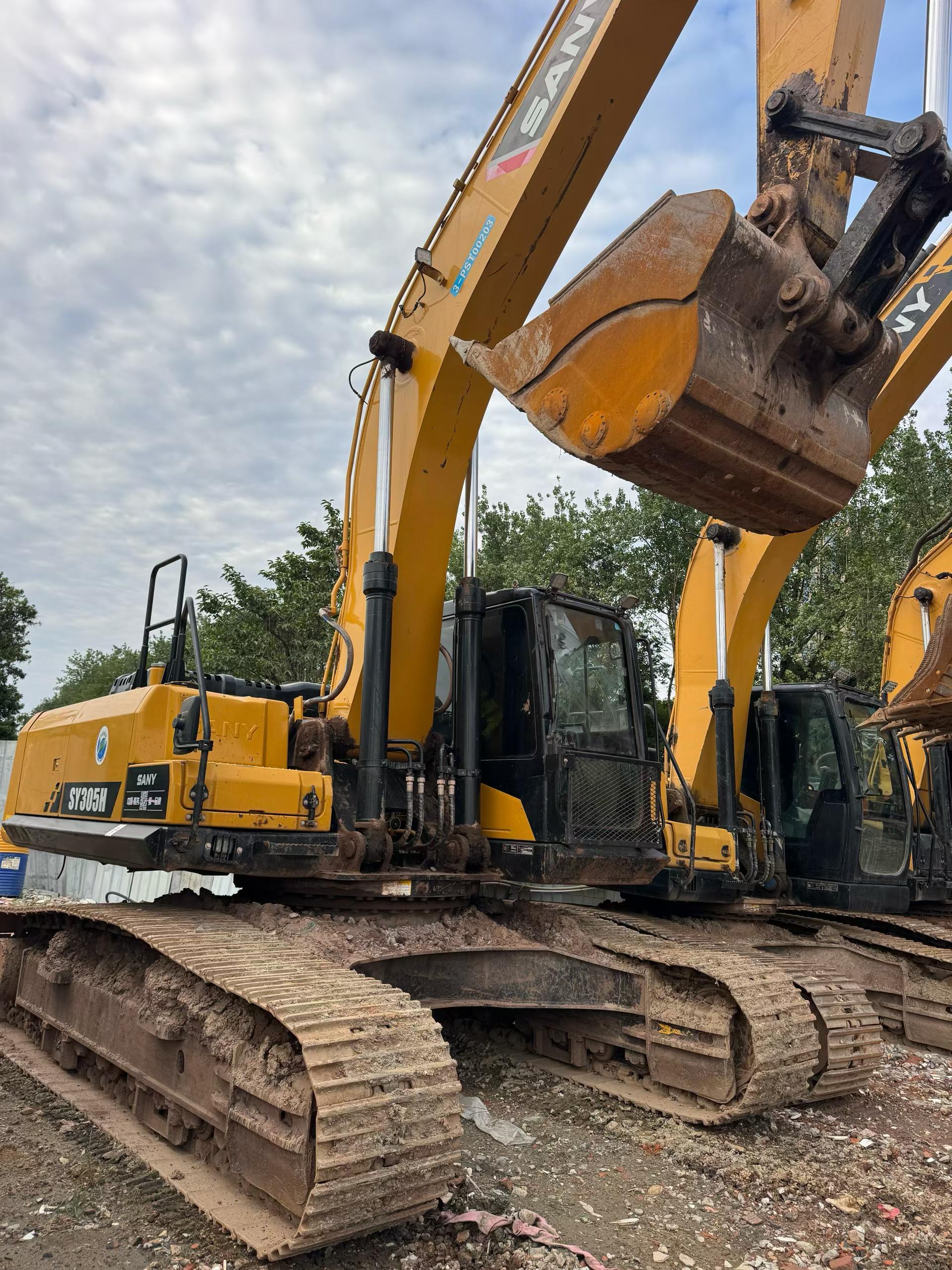 Buy Sany SY245H Used Excavator / 5