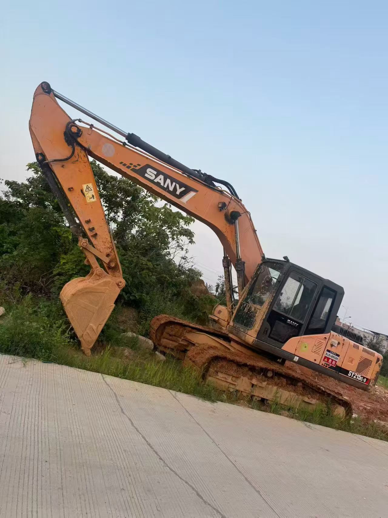 Buy Sany SY215C-8 Used Excavator / 3