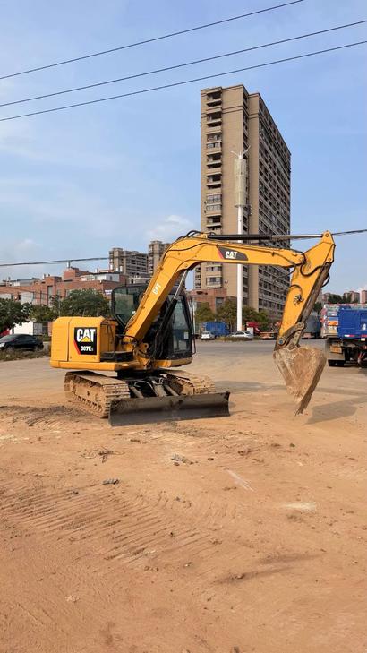 Buy Caterpillar 307B Used Excavator / 1