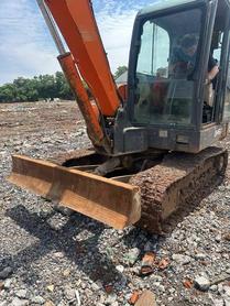Buy Doosan DH60 Used Excavator / 8 Buy Doosan DH60 Used Excavator / 8