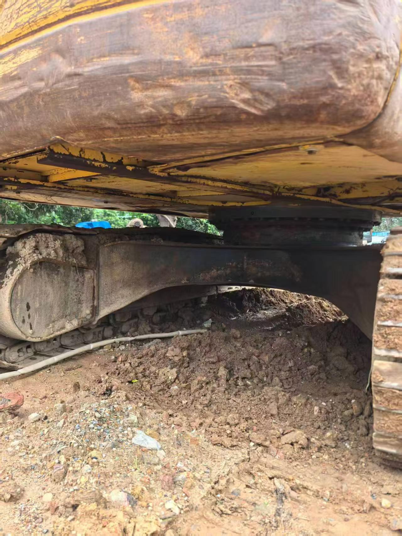Buy Komatsu PC130-7 Used Excavator / 8