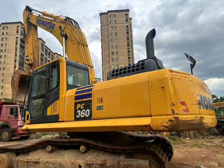 Buy Komatsu PC360-7 Used Excavator / 1