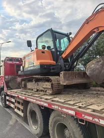 Buy Doosan DH55 Used Excavator / 2 Buy Doosan DH55 Used Excavator / 2