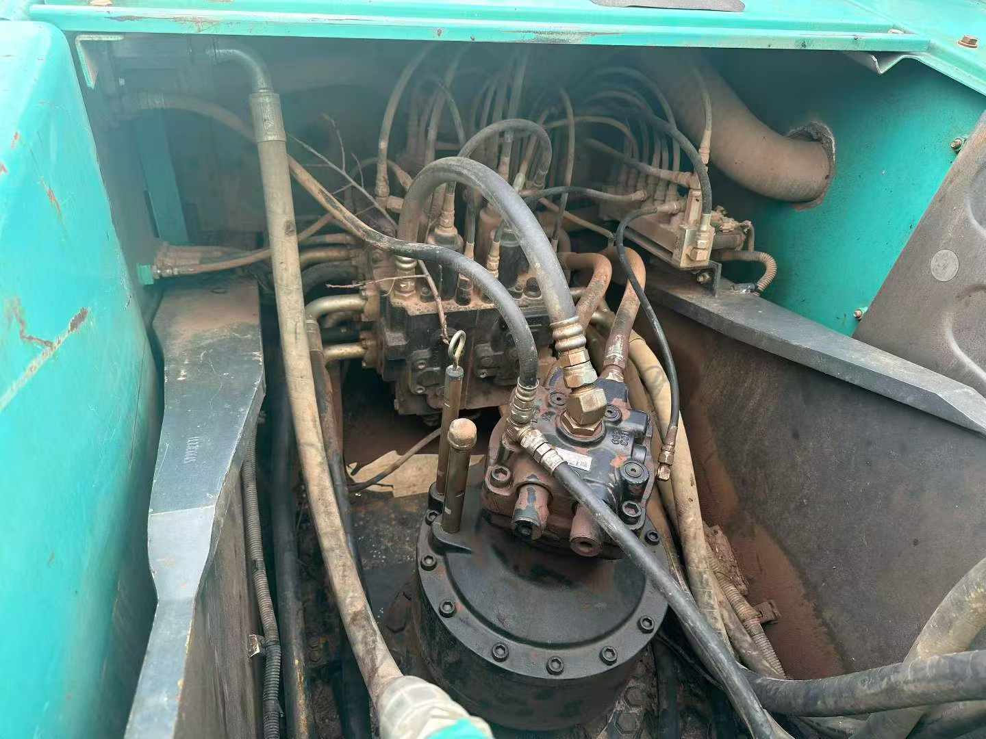 Buy Kobelco SK260 Used Excavator / 2