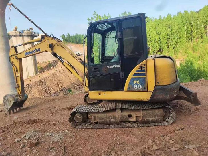 Buy Komatsu PC56-7 Used Excavator / 1
